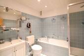 1.OG Badezimmer - 