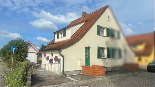 Bild 1 - Charmante Doppelhaushälfte - 75.000,00 EUR Kaufpreis, ca.  69,00 m² Wohnfläche