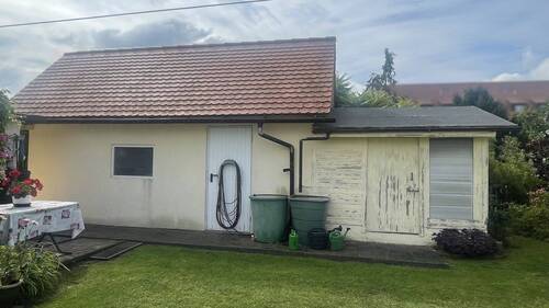 Garage mit Schuppen - Doppelhaushälfte mit 69,00 m² in Lauta zum Kaufen