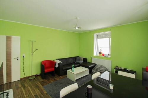Wohnzimmer - 4 Zimmer Etagenwohnung zum Kaufen in Stuttgart