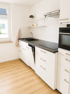 Küche mit EBK.png - Etagenwohnung in Merzhausen zum Kaufen
