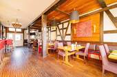 Restaurant Innenbereich - Mehrfamilienhaus, Wohnhaus in Kenzingen zum Kaufen