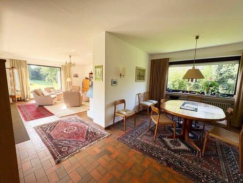 Wohnzimmer und Esszimmer - Einfamilienhaus mit 190,00 m² in Eschwege zum Kaufen