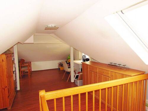 Zimmer im Dachgeschoss - 