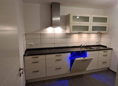 hochwertige Küche - vermietete 2-Zimmer Wohnung mit Garage in ruhiger Wohnlage von Tauberbischofsheim