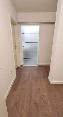 Eingangsbereich / Garderobe - 2 Zimmer Etagenwohnung zum Kaufen in Tauberbischofsheim