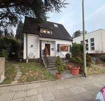 Freistehendes Einfamilienhaus mit Entwicklungspotenzial in beliebter Lage von Essen