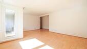 Wohnzimmer Loggia.jpg - 4 Zimmer Etagenwohnung zur Miete in Bremen