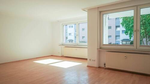 Wohnzimmer.jpg - 4 Zimmer Etagenwohnung in Bremen