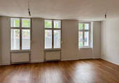 Blick ins Wohnzimmer - 2 Zimmer Etagenwohnung zur Miete in Berlin