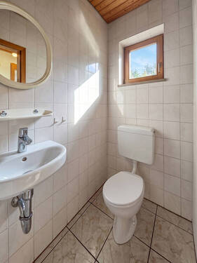 EG-WC - 