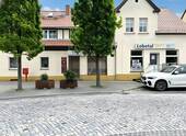 Straßenansicht - 8 Zimmer Mehrfamilienhaus, Wohnhaus zum Kaufen in Werneuchen