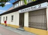Gewerbe 2 (straßenseitiger Eingang) - 