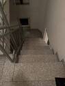 Blick ins Treppenhaus. - 