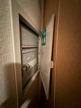 Unterverteiler Sicherungen/ Fi in der Wohnung. - 