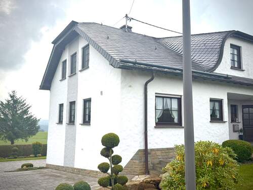 Titelbild.jpg - Arzfeld Nähe, neu renovierte Wohnung zu vermieten.