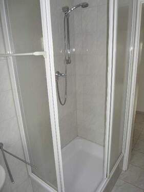 Dusche - 2 Zimmer Etagenwohnung in Bad Grund