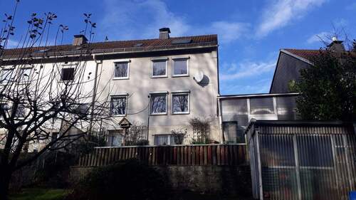 Gartenansicht - Reihenendhaus - auch für zwei Familien in Lüdenscheid - Buckesfeld