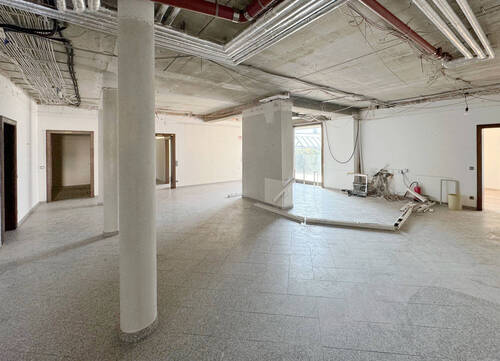 Empfang - Büro mit 350,00 m&sup2; in Landshut zum Kaufen
