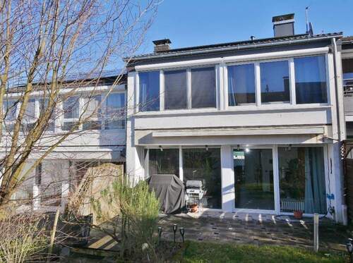 Hausansicht Garten - 