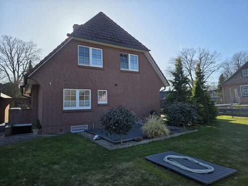 Außenansicht - Mehrfamilienhaus, Wohnhaus mit 124,40 m&sup2; in Beckdorf zum Kaufen