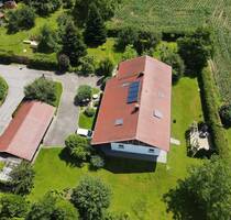 Wunderschönes großzügiges Einfamilienhaus mit Einliegerwohnung und idyllischem Garten in ruhiger Lage - Hofkirchen Oberschöllnach
