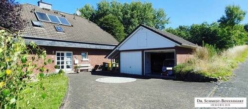 Bild 1 - Verklinkertes Zweifamilienhaus BJ 1990 auf knapp 1000m² Grundstück in NetphenHainchen!