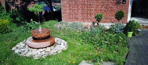 Brunnen vorm Haus - 
