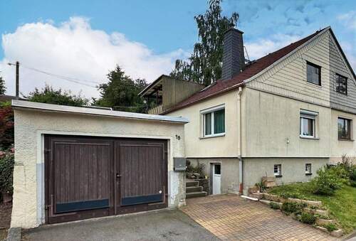 Außenansicht - 3 Zimmer Doppelhaushälfte zum Kaufen in Oederan