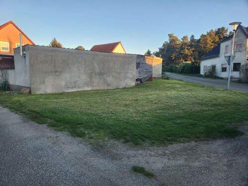 Aussen Grundstück - 