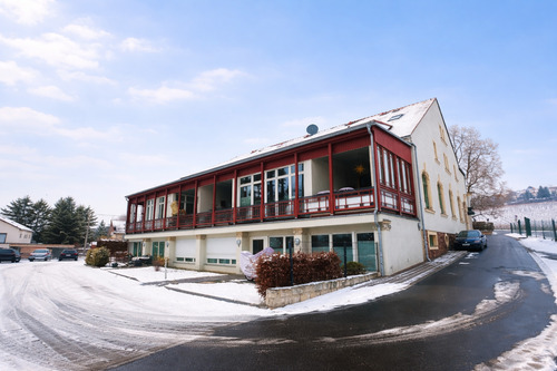 Hausansicht - Historischer Charme & Wohnkomfort - Stilvolle 3-Zimmer-Denkmalwohnung in Freital