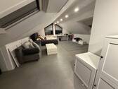 zweites großes Zimmer DG - 
