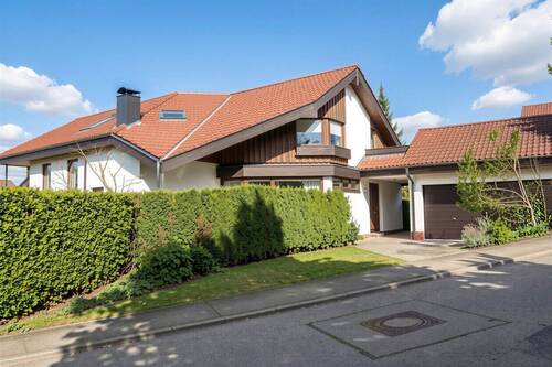 Außenansicht - Viel Platz! Top Lage! Wohnen am Straßdorfer Berg!