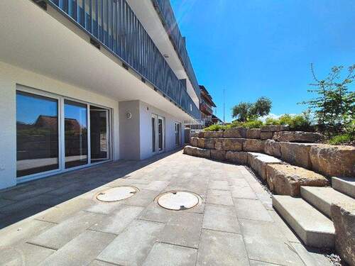 Terrasse mit Garten.jpg - 