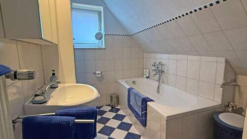 Bad Dachgeschoss - 