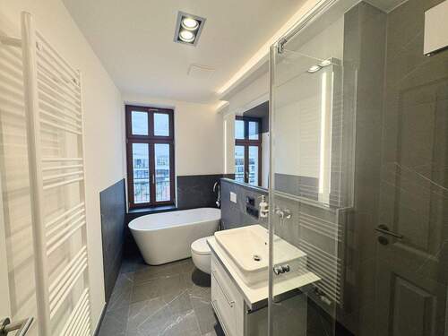 Bad - Etagenwohnung mit 53,90 m&sup2; in Leipzig zur Miete