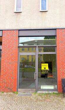 Gebäudeansicht – Straßenseite - Attraktive, frisch renovierte Gewerbefläche in guter Lage – vielseitig nutzbar
