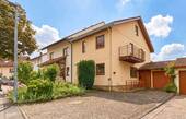 Aussen_1B - Familienfreundliche Doppelhaushälfte mit Gartenidylle und Garage in 79211 Denzlingen