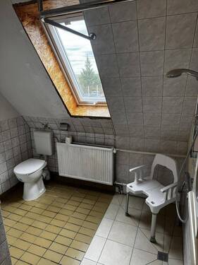 Bad Dachgeschoss B.1 - 