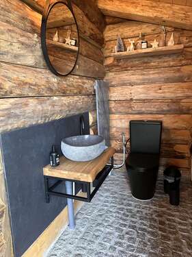 WC - 