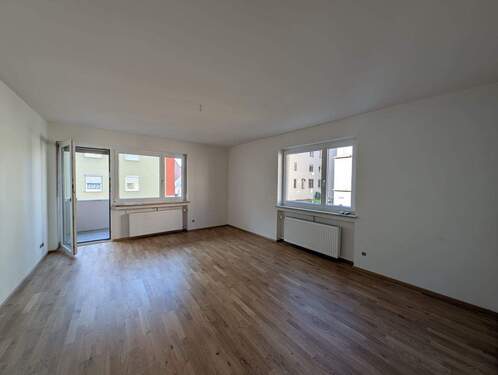 WhatsApp Image 2025-12-04 at 07.38.56 (4).jpeg - 3 Zimmer Etagenwohnung in Augsburg