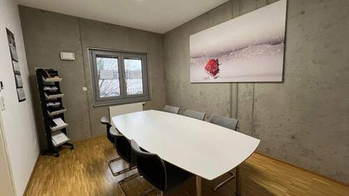 Meetingraum - 2 Zimmer Büro in Dresden