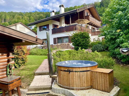 Hausansicht Garten - 6 Zimmer Einfamilienhaus zum Kaufen in Wildberg