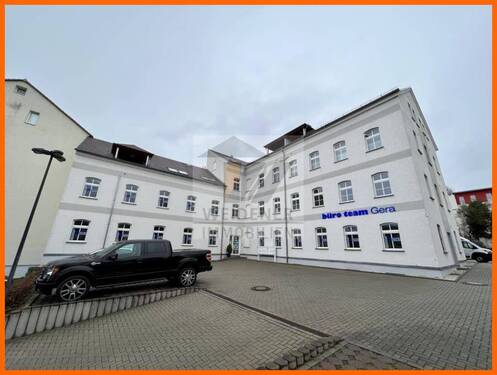 Ansicht - Gewerbe mit 4 Räumen, Küche und WC! Großer Parkplatz direkt am Haus!