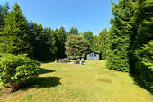 Blickdichter Garten mit Gerätehaus - 