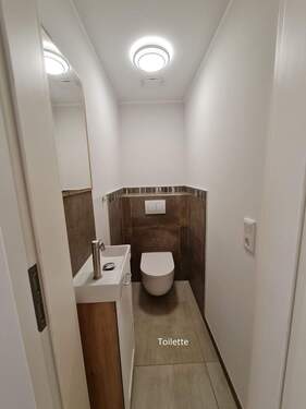 separates WC - 