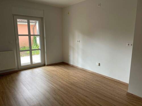 Esszimmer mit integrierter Küche - 4 Zimmer Etagenwohnung zur Miete in Bad Windsheim