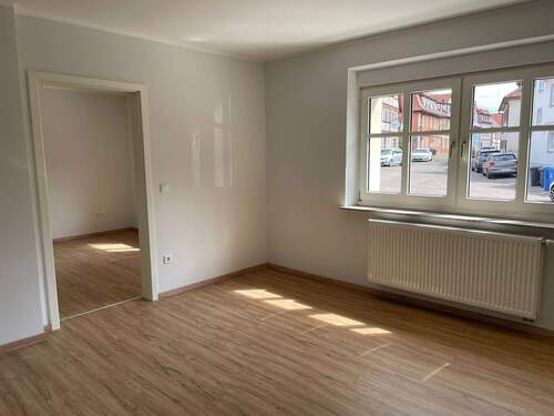 Wohnzimmer mit Zugang zum Arbeitszimmer - 
