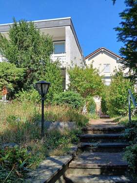 Zugang - 6 Zimmer Einfamilienhaus in Seeheim-Jugenheim