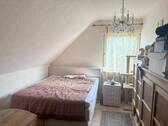 Schlafzimmer 2 OG - 